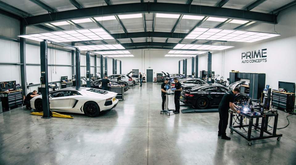 抖音风视频：探秘修车改装工厂